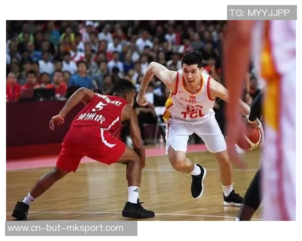 2019中国男篮热身赛精彩对决中国队迎战喀麦隆队全力争胜