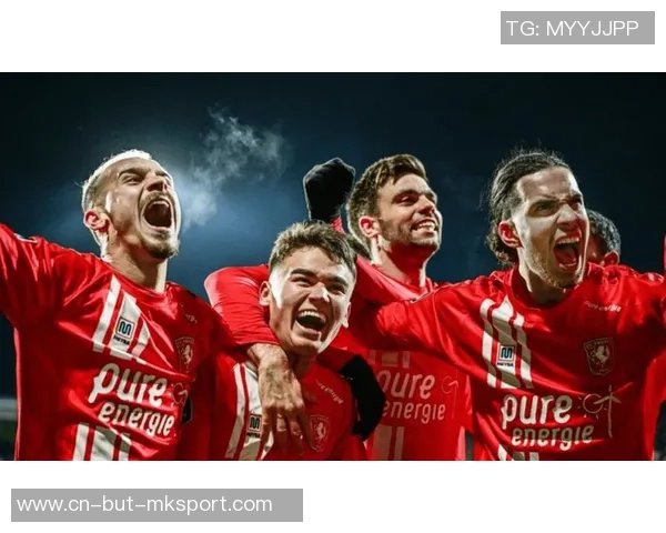 荷甲兹沃勒与格罗宁根比赛因恶劣天气腰斩球迷期待重赛时刻